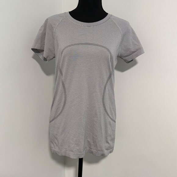 Lululemon Swiftly Tech T-Shirt Womens 10 Gray Activewear Gym Yoga Running - Picture 9 of 10